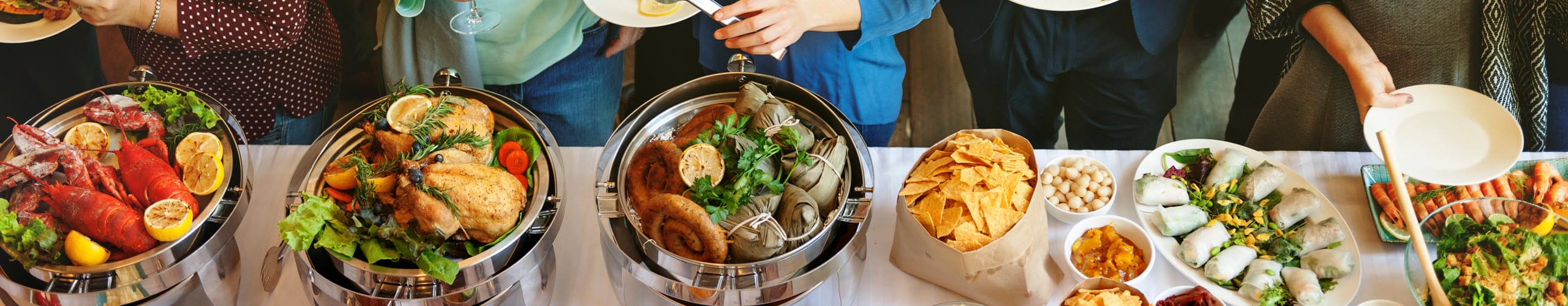 Buffetbord leveret af catering firma